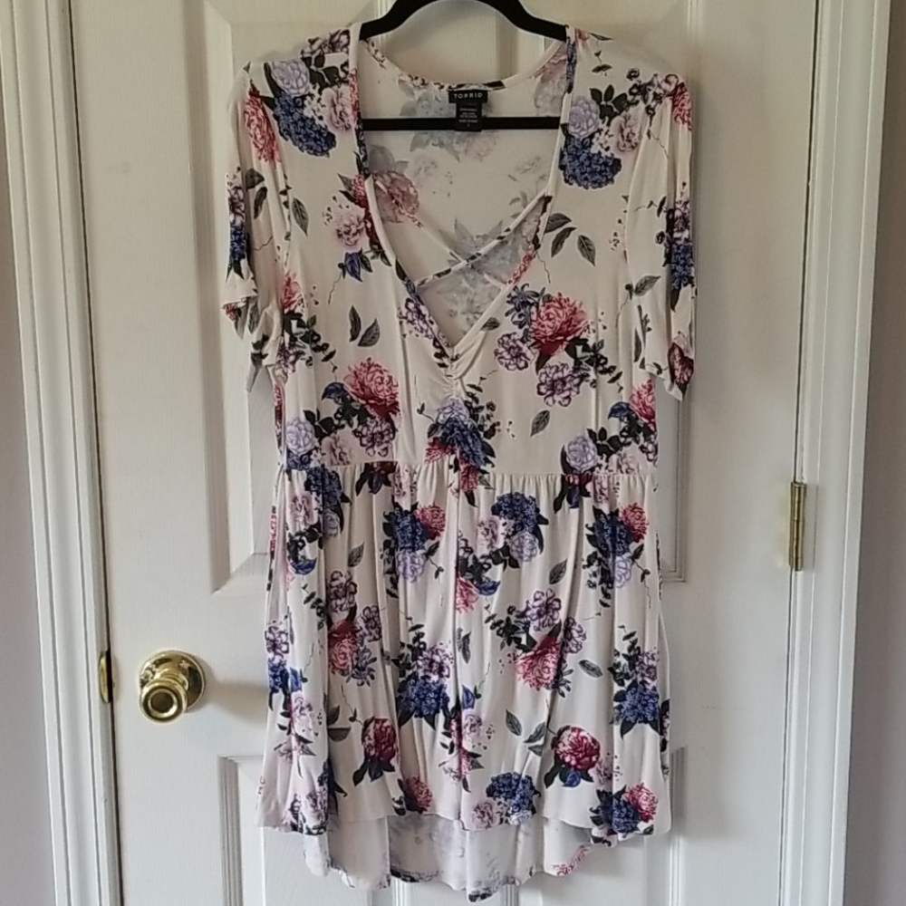 Torrid size 1 Crisscross babydoll